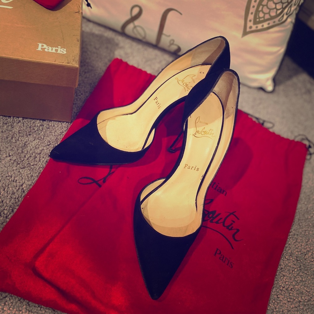 ♥️ Christian Louboutin Iriza ♥️